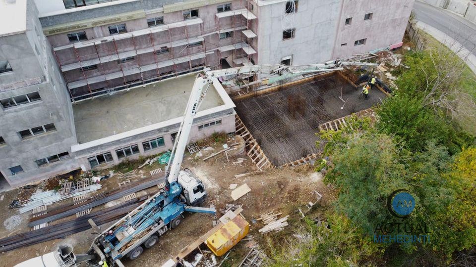 Lucrări avansate la Secția TBC a Spitalului Județean! Se construiește al treilea corp nou.