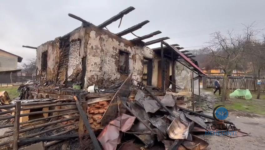 „Dormim la vecini”: Apel umanitar pentru o familie care a rămas sub cerul liber, în urma unui cumplit incendiu!