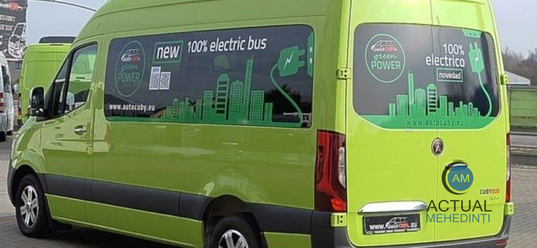 Microbuzele electrice pentru elevi ajung în Mehedinți. Primăriile, care nu au stații de încărcare, nu primesc aceste microbuze.