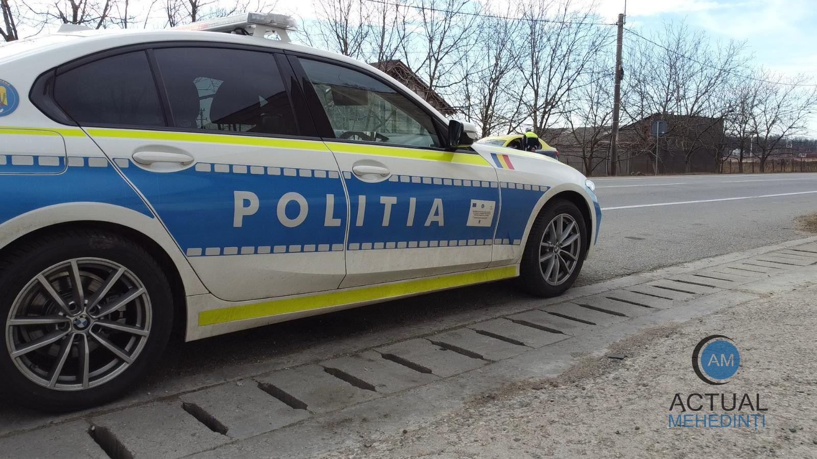 Polițist, prins conducând cu 138 km/h în localitate! Acesta a refuzat să sufle în etilotest.