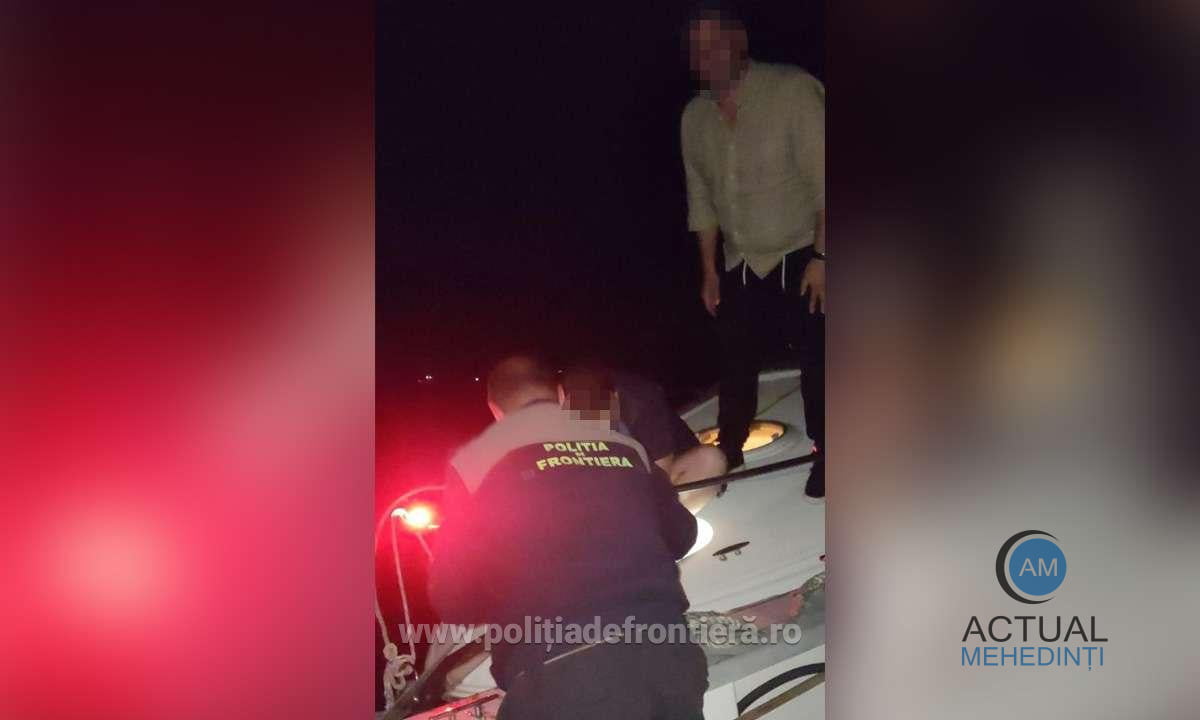 Bărbati aflați pe o navă ce plutea în derivă, salvați de polițiștii de frontieră!