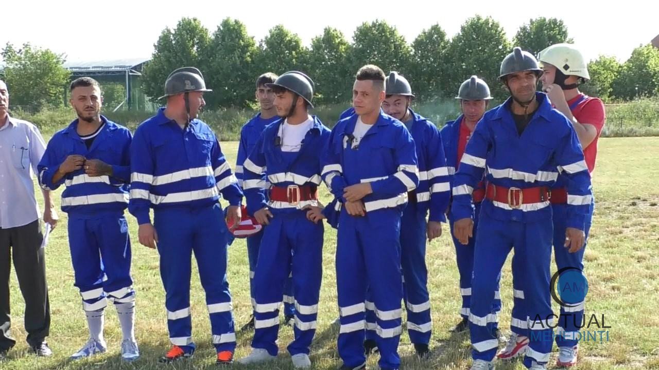 SVSU Bâcleș reprezintă județul la concursul interjudețean al Serviciilor Voluntare pentru Situații de Urgență.