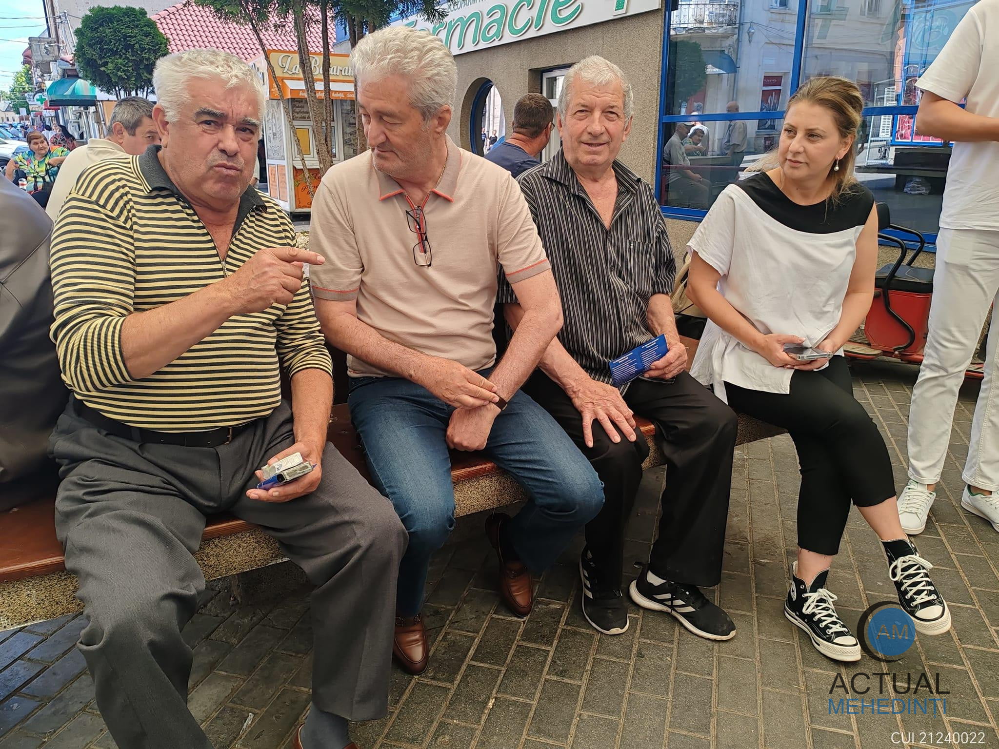 Ramona Cupă și Constantin Gherghe, în mijlocul severinenilor, la piață și târgul Veterani!