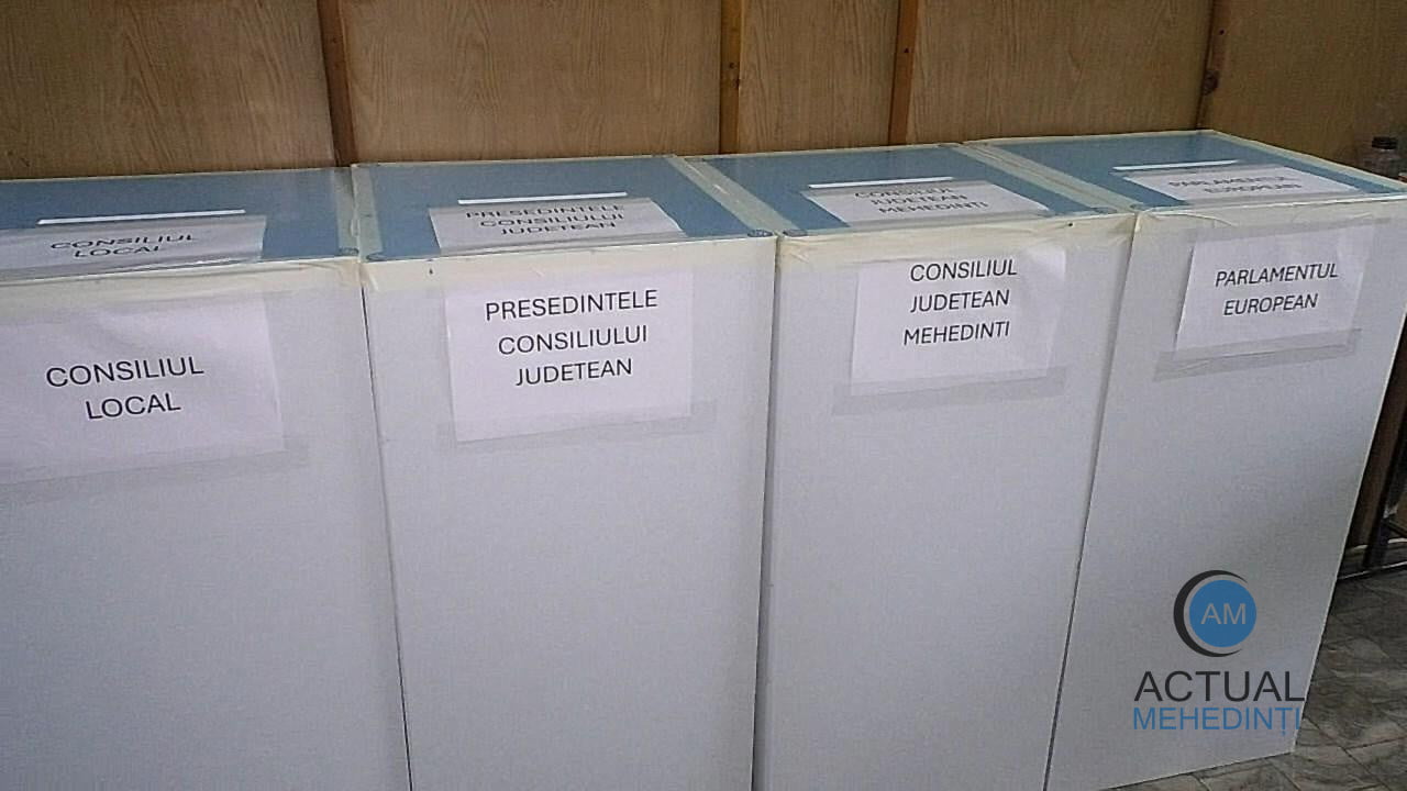 S-au terminat buletinele de vot în Husnicioara. Votul s-a întrerupt de patru ore, iar oamenii nu pot vota.