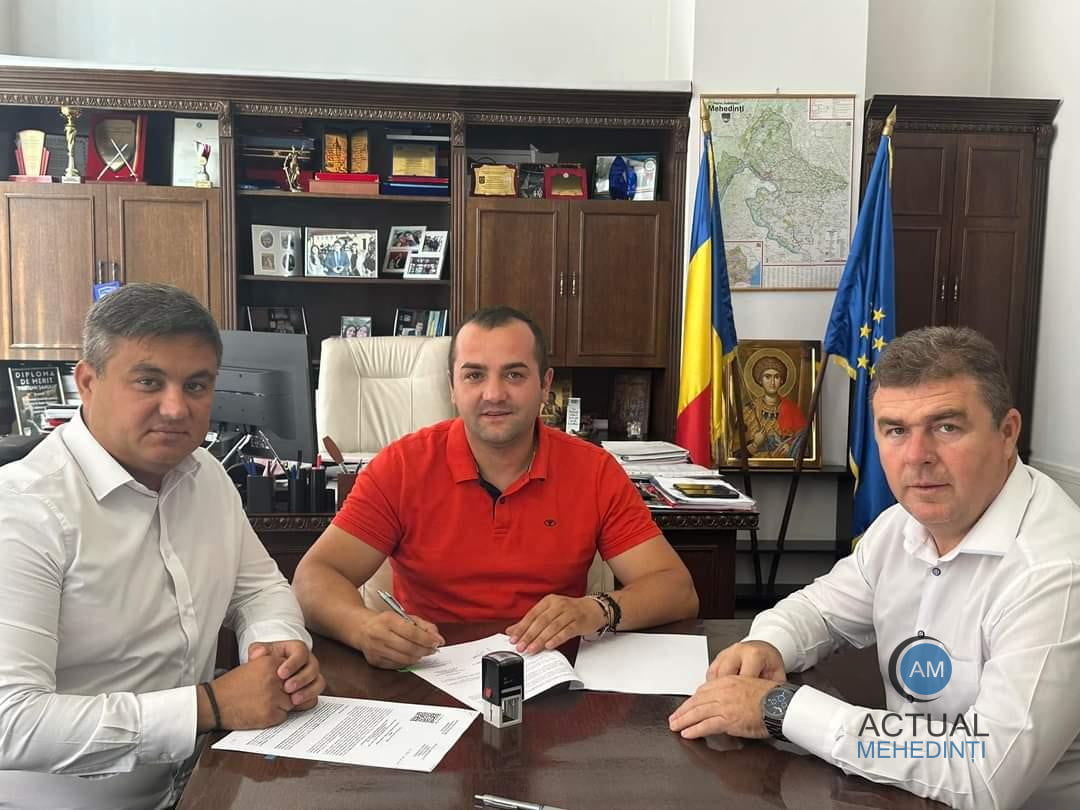 Utilități pentru satele de munte! Primăria Isverna introduce rețeaua de apă în alte două sate.