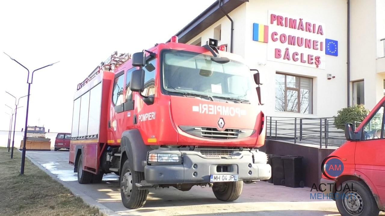 Pompierii voluntari din Bâcleș luptă pentru titlul de campioni ai Serviciilor Voluntare pentru Situații de Urgenţă!
