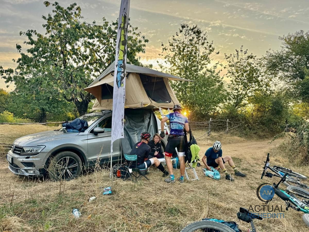 Sport, trasee montane și aventură, în Geoparc și la Isverna: turiștii și oamenii locului s-au bucurat de natură și aer curat.