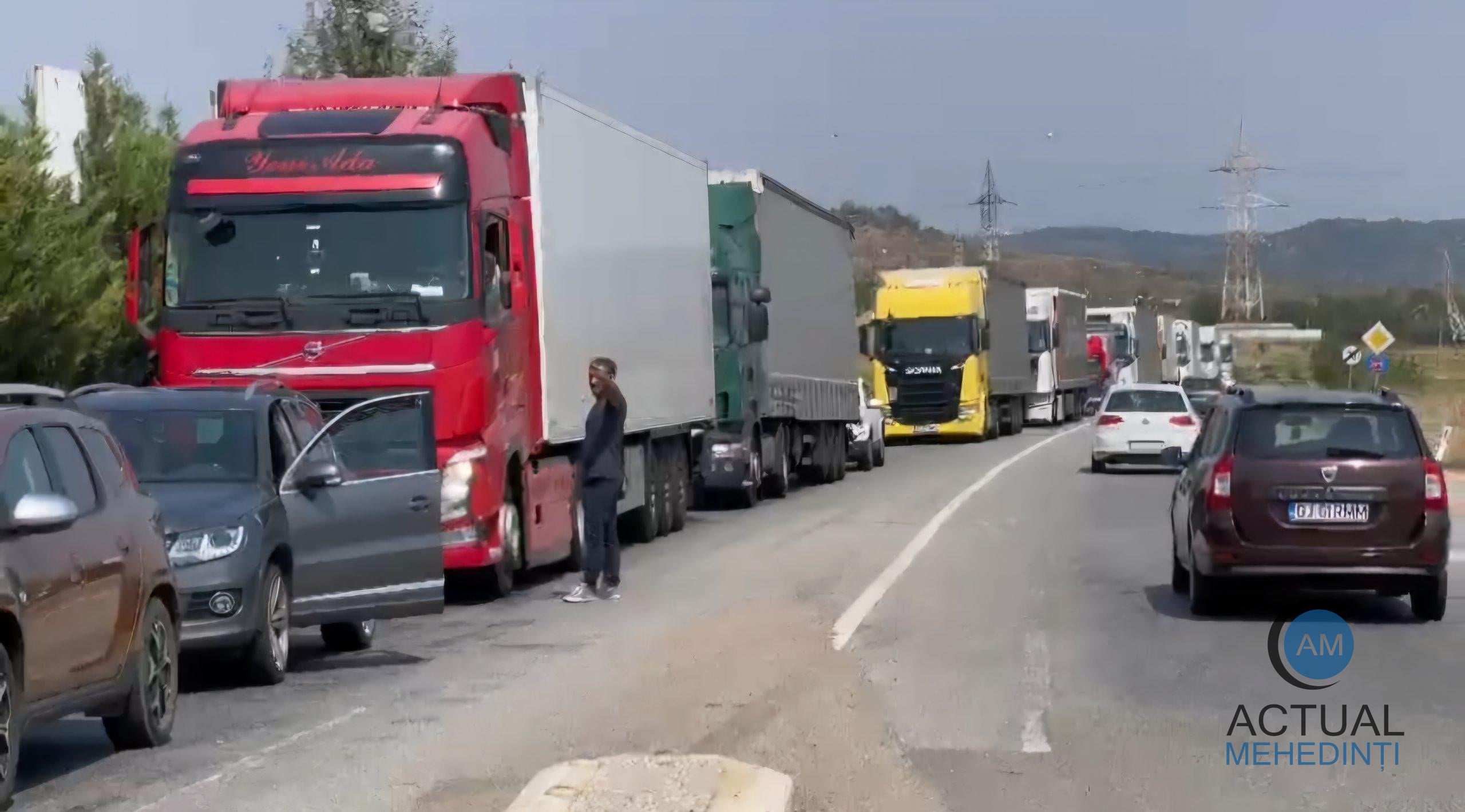 Trafic paralizat pe centura Severinului! Cozi, pe zeci de km între Severin și Orșova!