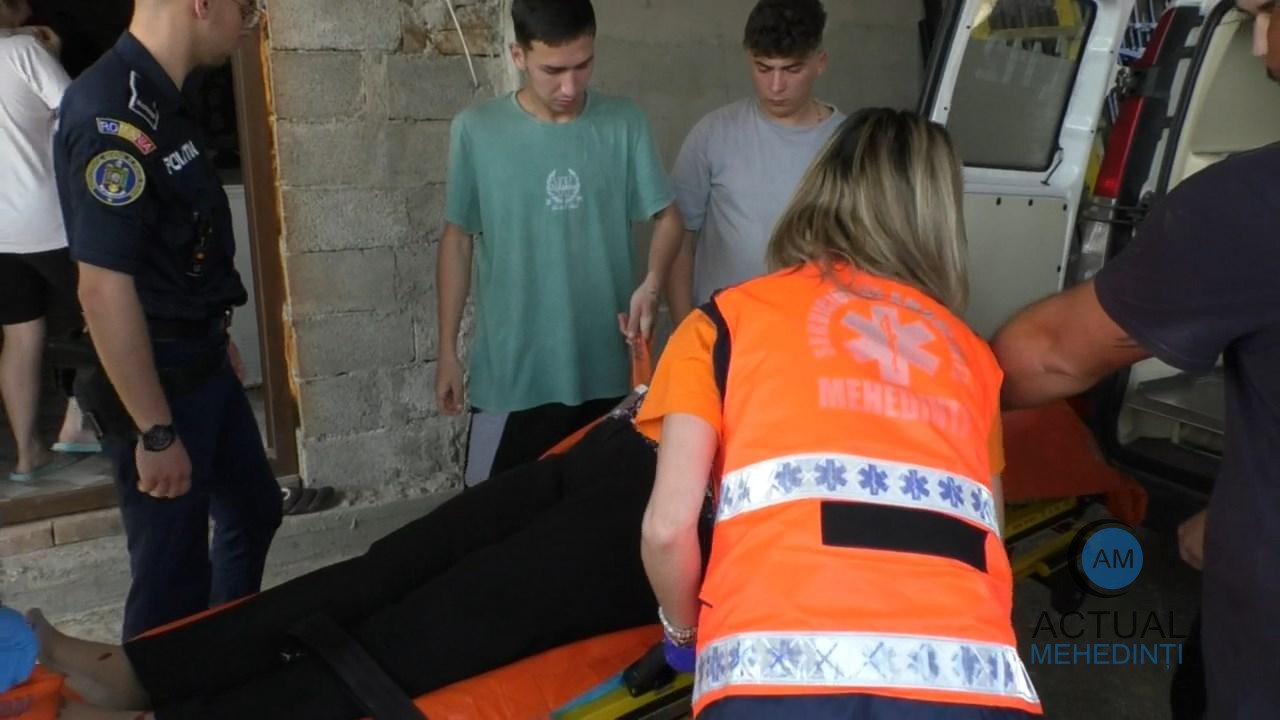 Condamnat la 6 ani și 6 luni de închisoare, după ce și-a lovit angajata cu toporul!