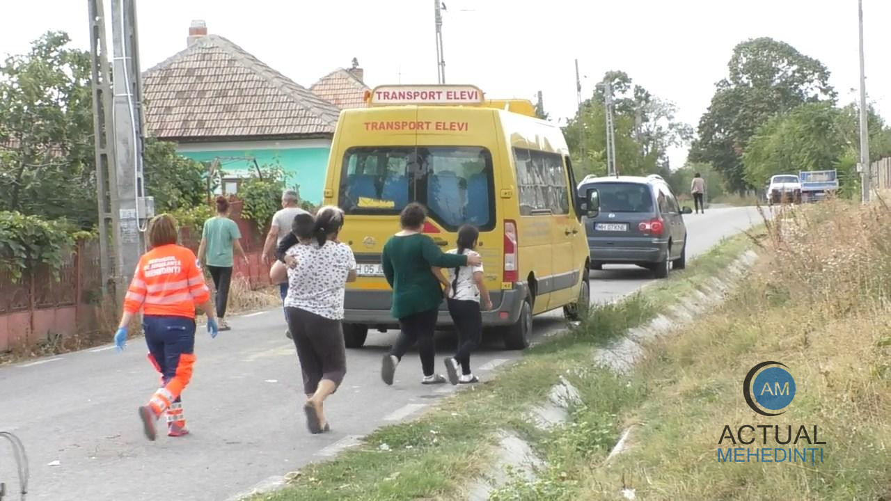 Zece copii intoxicați rămân internați în spital, în această noapte. Ministerul Sănătății cercetează cazul.