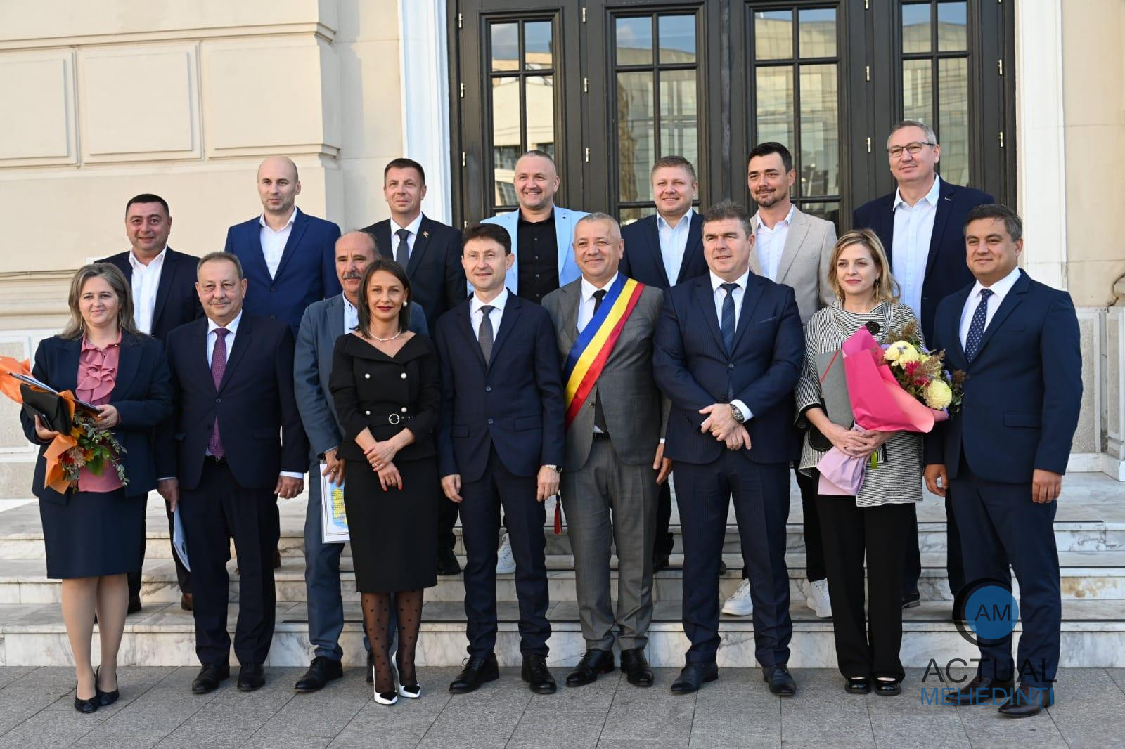 Consilierii locali din Severin au depus jurământul. Cine sunt aleșii locali care reprezintă Severinul în următorii patru ani?