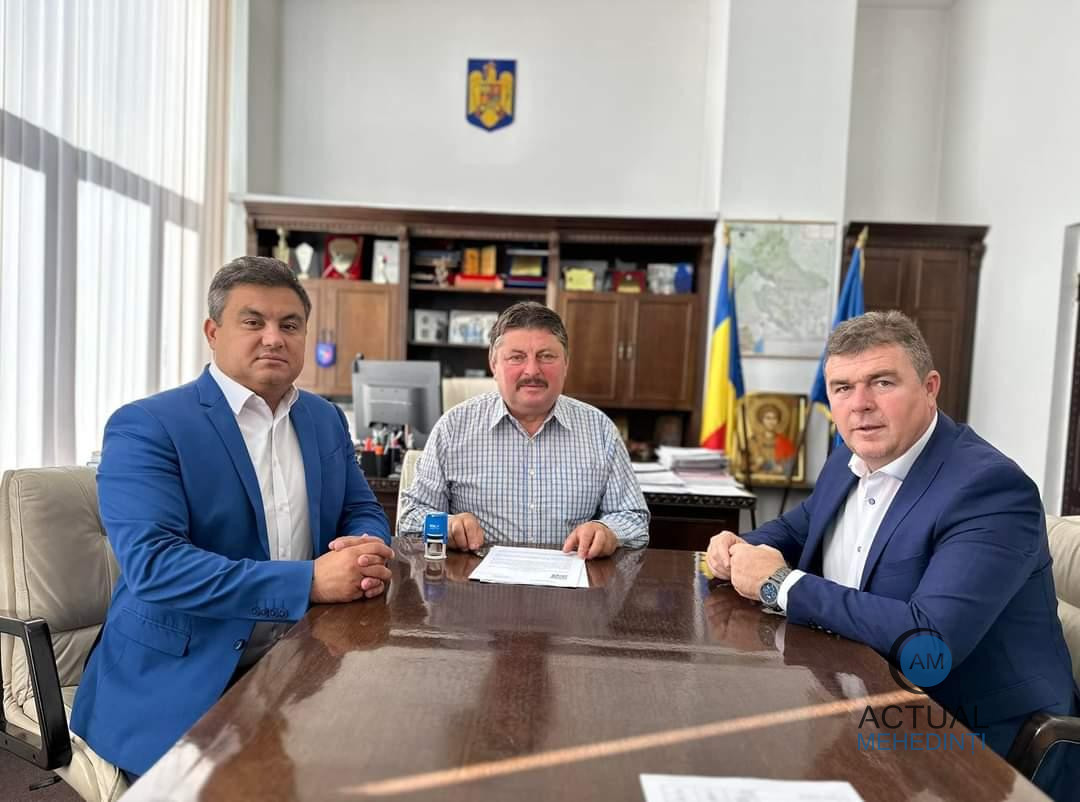 Se extinde rețeaua de apă și canalizare în comuna Svinița.
