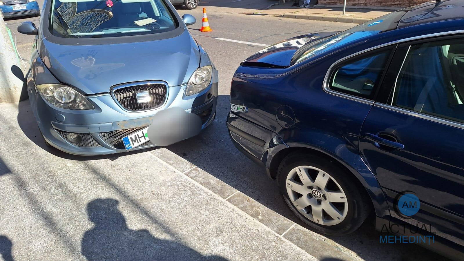 Accident în lanț, produs în Severin! Trei autoturisme avariate, o persoană rănită!