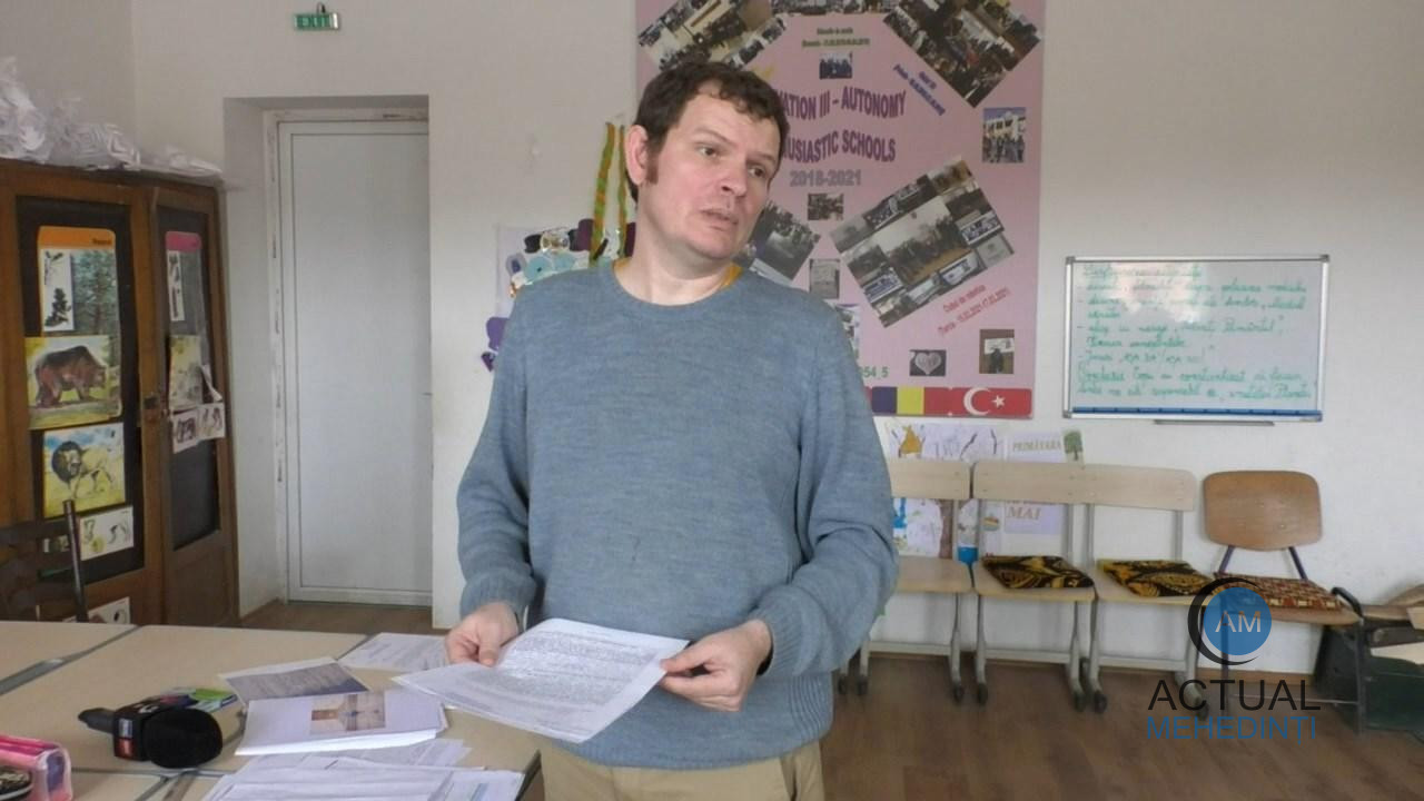 Fost director de școală, concediat abuziv, repus pe funcție, de către instanță! Profesorul și-a câștigat drepturile la Curtea de Apel Craiova.