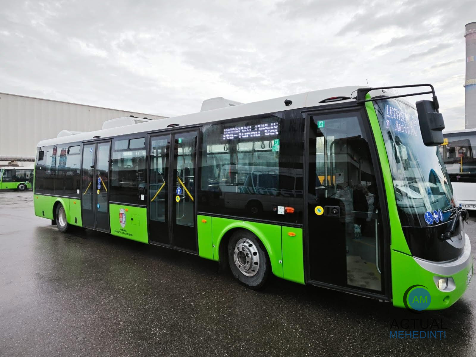 Primăria Severin va achiziționa alte 6 autobuze electrice și va amplasa 18 stații inteligente de autobuz. Proiectul este finanțat pe fonduri europene.