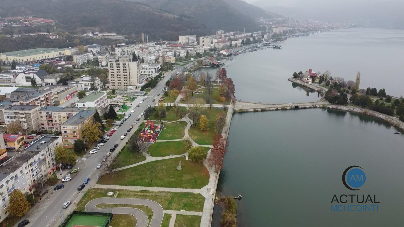 Pași spre un oraș turistic: o navă de 35 tone va fi amplasată la intrare în Orșova.