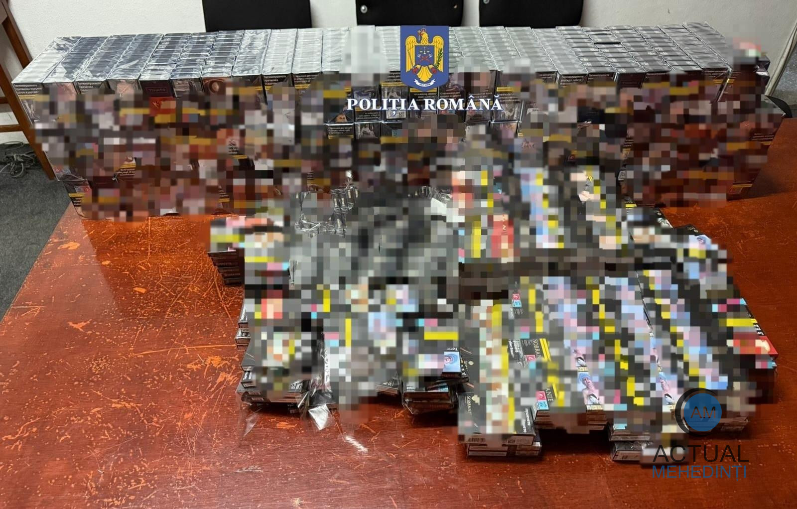 Peste o mie de pachete de țigări de contrabandă, descoperite în bagajul unor bărbați!
