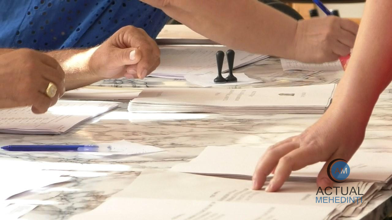 S-a încheiat votul: 51,96% din populația județului a ieșit la vot.