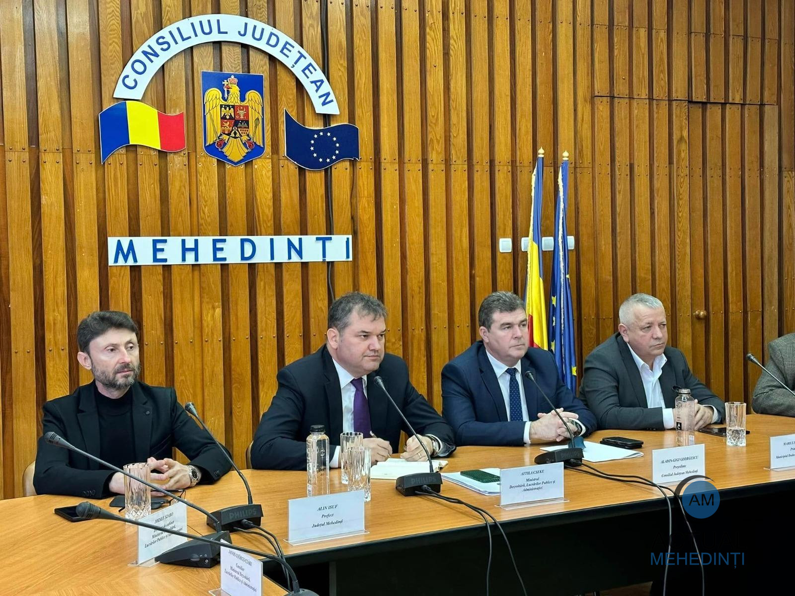 Noi oportunități de finanțare pentru primăriile din județ! Ministrul Dezvoltării, Cseke Attilla, întâlnire cu primarii din Mehedinți!