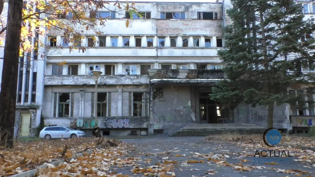 Pași concreți pentru reabilitarea fostei maternități din Severin! Ministrul Dezvoltării anunță că va aloca fonduri pentru consolidarea seismică a clădirii.