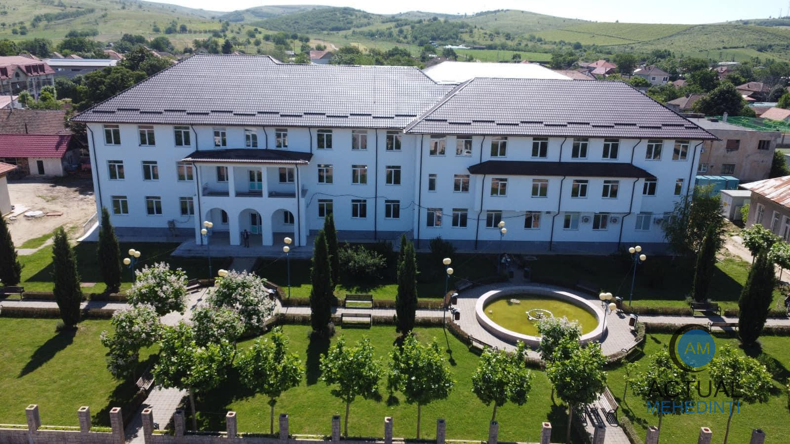 Spitalul din Vânju Mare revine în circuitul medical. Unitatea sanitară oferă, în regim de ambulatoriu, servicii medicale gratuite în contract cu Casa de Asigurări de Sănătate.