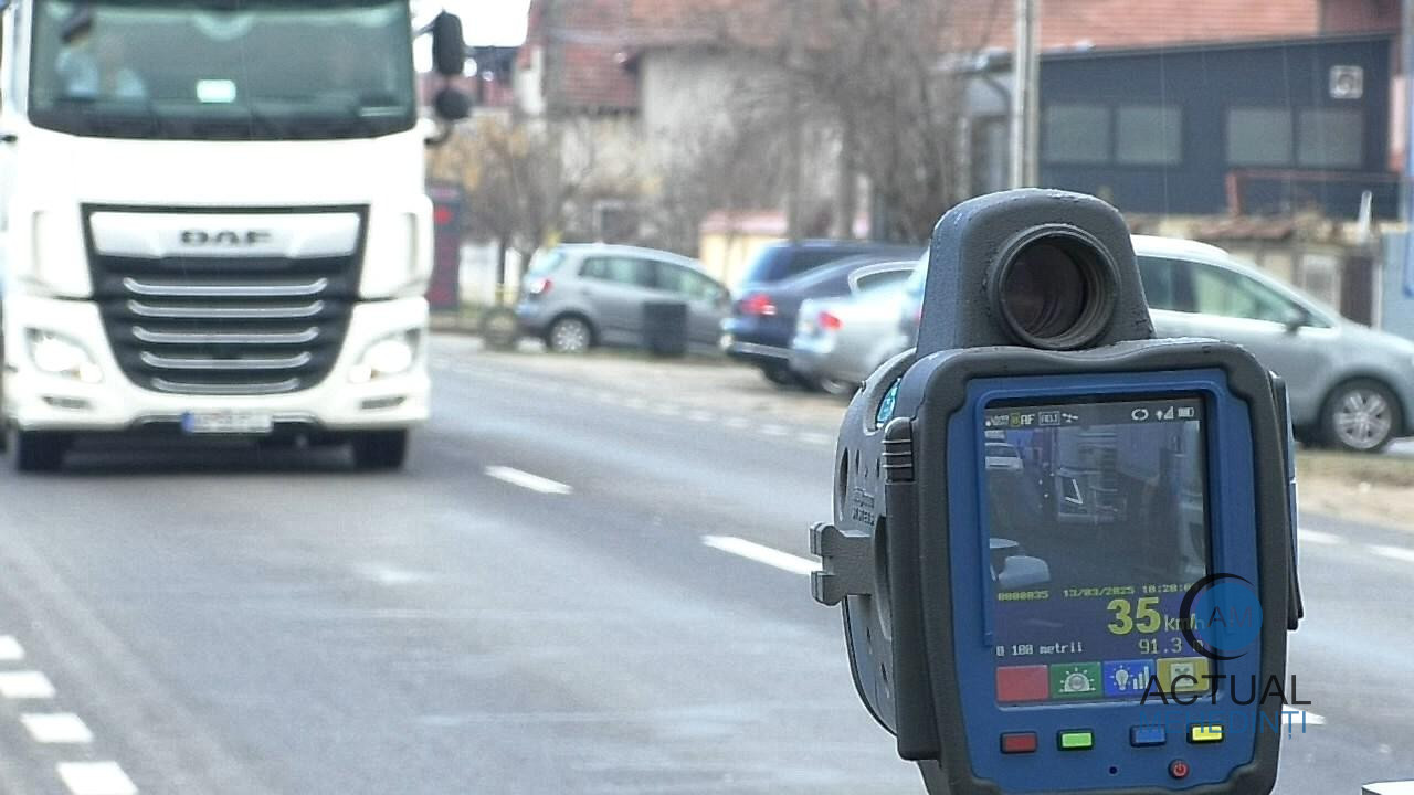 18 radare fixe montate pe trepied sunt amplasate, de astăzi, pe șoselele din Mehedinți.