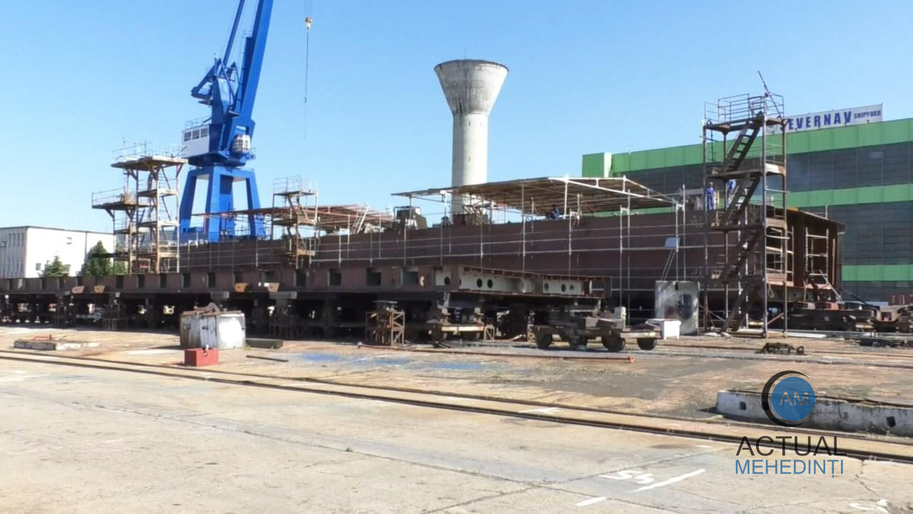 Șantierul Naval lansează un corp de navă de transport. Nava va fi exportată în Germania.