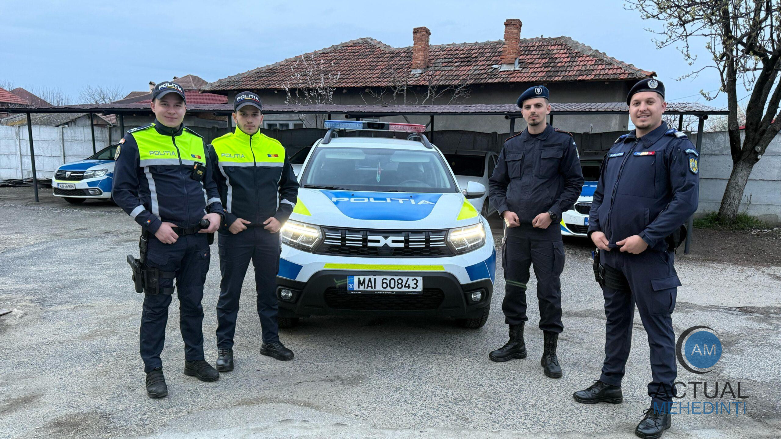Salvată de polițiști: i-a venit rău și nu a mai putut deschide ușa apartamentului!