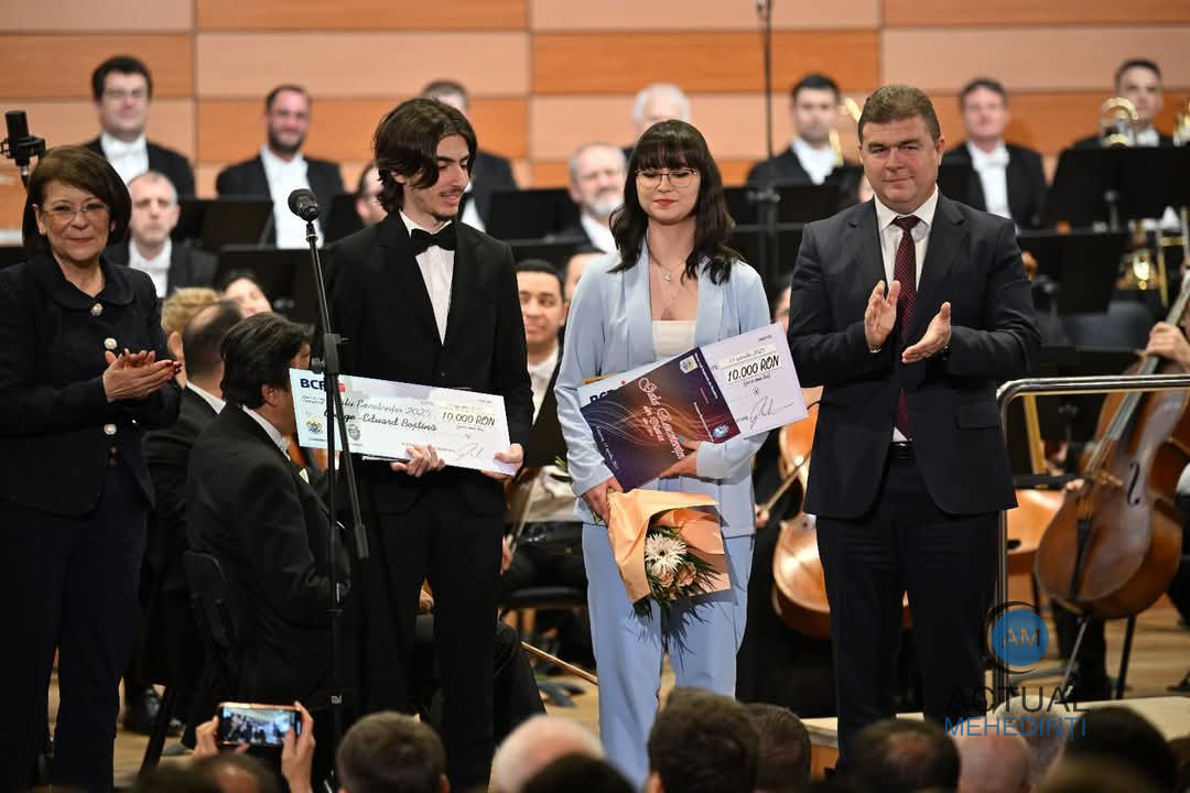 Elevă a Colegiului „Gheorghe Țițeica”, premiată la Gala Excelenței din Oltenia!