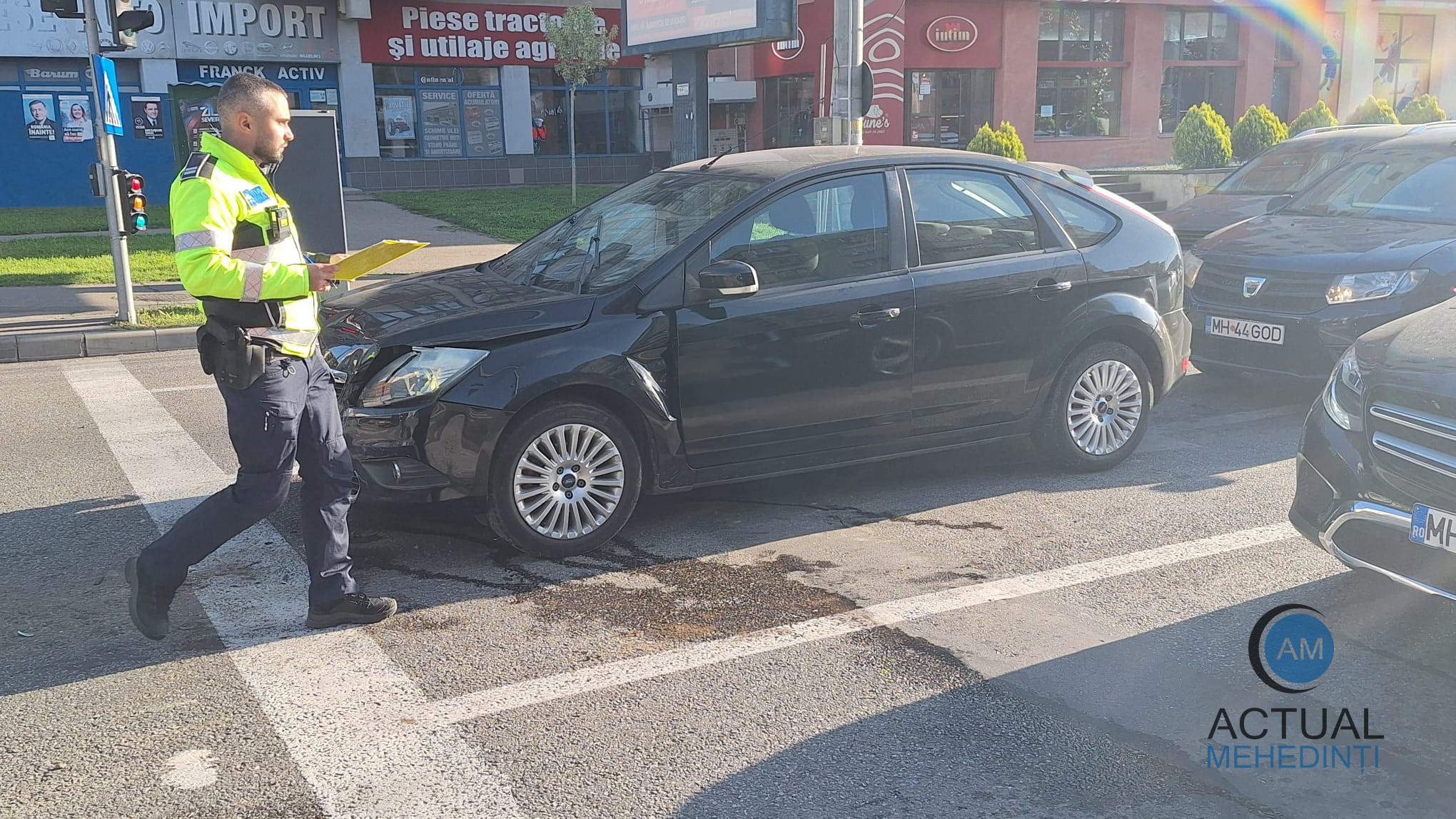 Accident între un autoturism și o autoutilitară, produs pe bulevardul Tudor Vladimirescu!