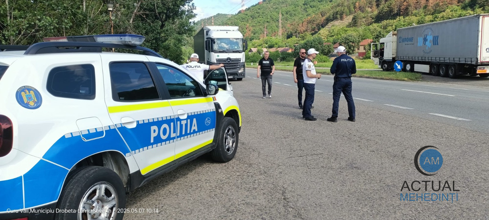 Fără permis, depistat conducând un moped cu număr fals! Tânărul a ieșit pozitiv la consumul de substanțe interzise.