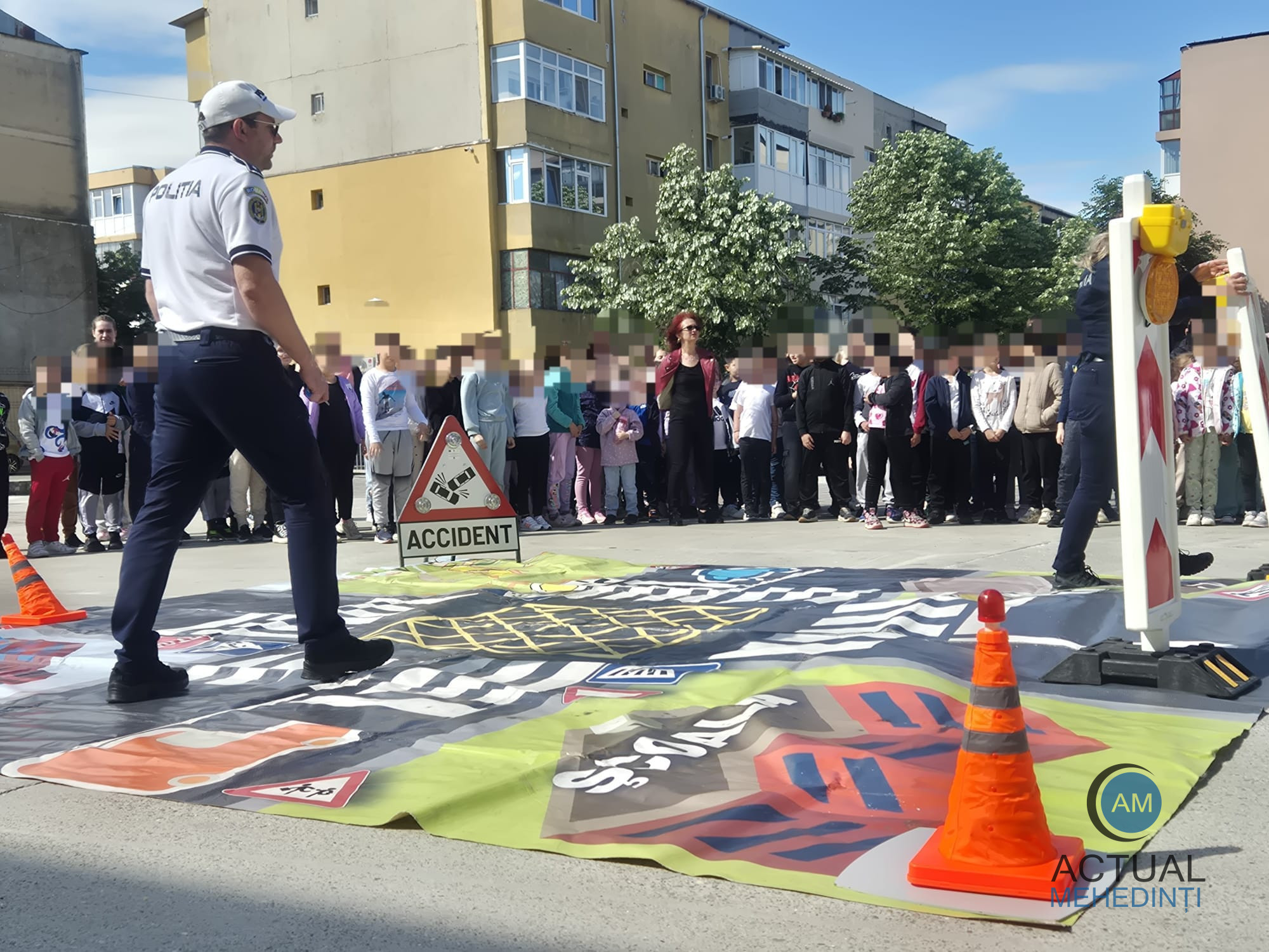 Polițiștii mehedințeni, prevenție în rândul elevilor!