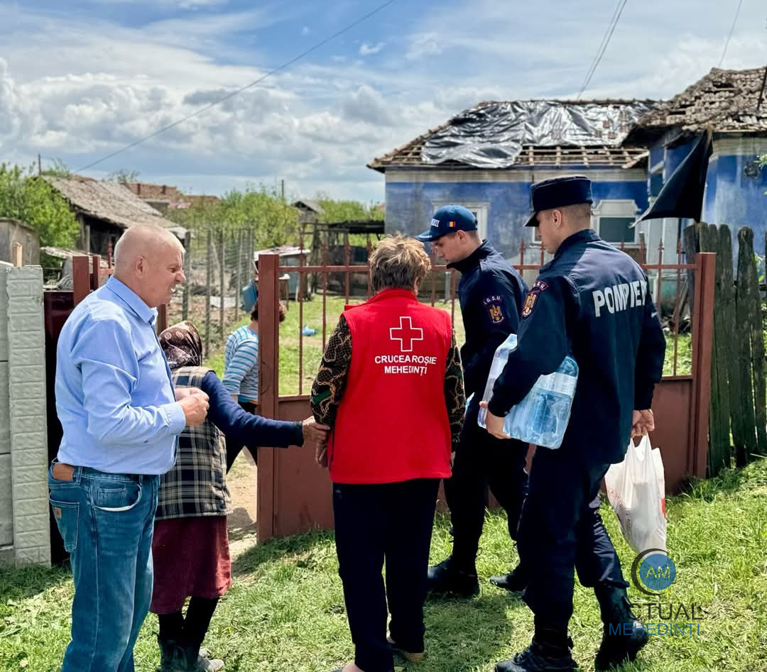 Crucea Roșie, sprijin pentru familiile din Burila Mare, afectate de vremea rea! 220 de case, lovite de grindină! Comisiile evaluează pagubele din sat.