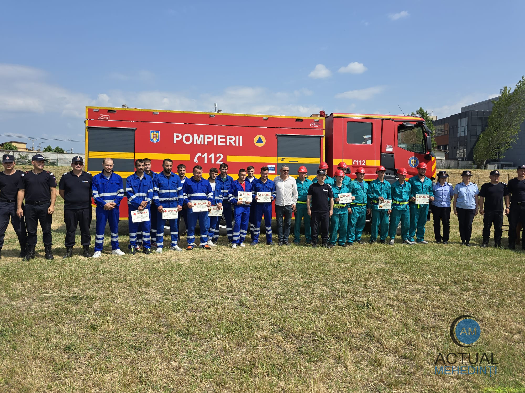 Tradiție și performanță: pompierii voluntari din Bâcleș, câștigătorii competiției organizate de ISU! Aceștia reprezintă Mehedințiul la etapa interjudețeană a concursului.
